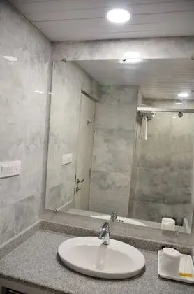 Deluxe Tek Büyük veya İki Ayrı Yataklı Oda