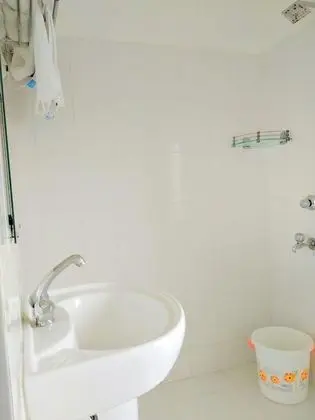 Royal Apart Daire, 1 En Büyük (King) Boy Yatak ve Çekyat, Engellilere Uygun, Bahçe Manzaralı