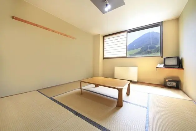 Traditional Oda (Japanese style, ｗ/toilet only,10-14㎡)