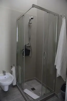 Classic Tek Büyük Yataklı Oda