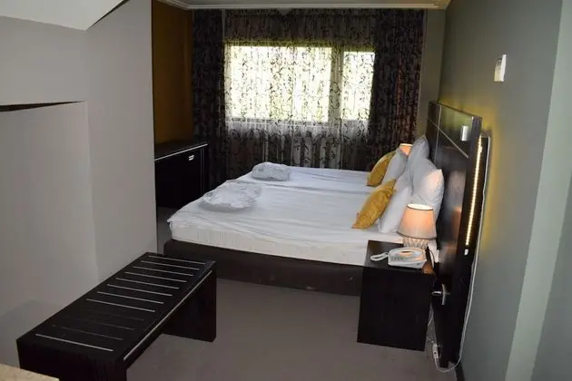 Family Apart Daire, 1 Büyük (Queen) Boy Yatak ve Çekyat, Sigara İçilmez, Bahçe Manzaralı