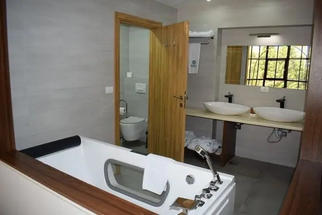 Junior Tek Büyük Yataklı Oda