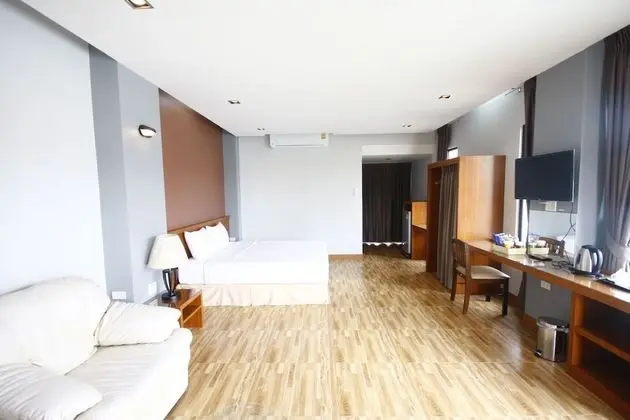 Deluxe Tek Büyük Yataklı Oda