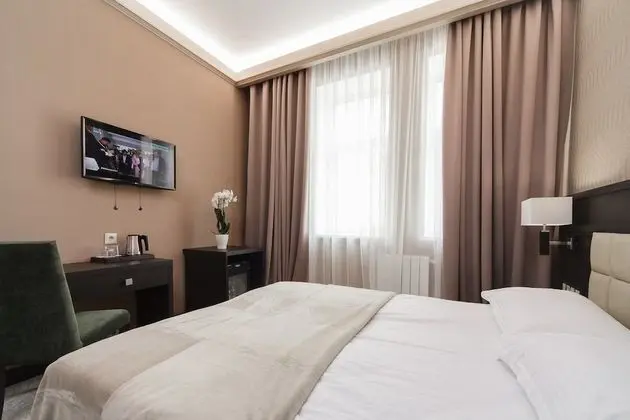 Standard Tek Büyük Yataklı Oda
