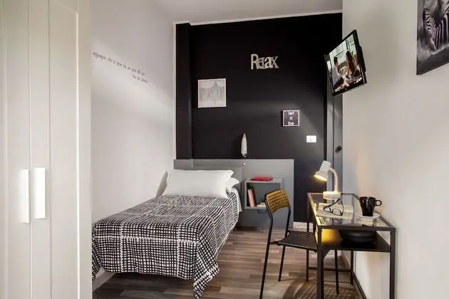 Tek Kişilik Oda, Ortak Banyo