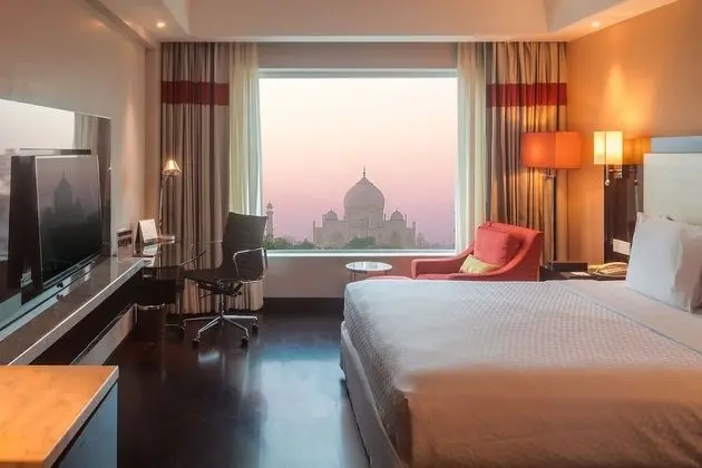 Superior Oda, Manzaralı (Taj View)