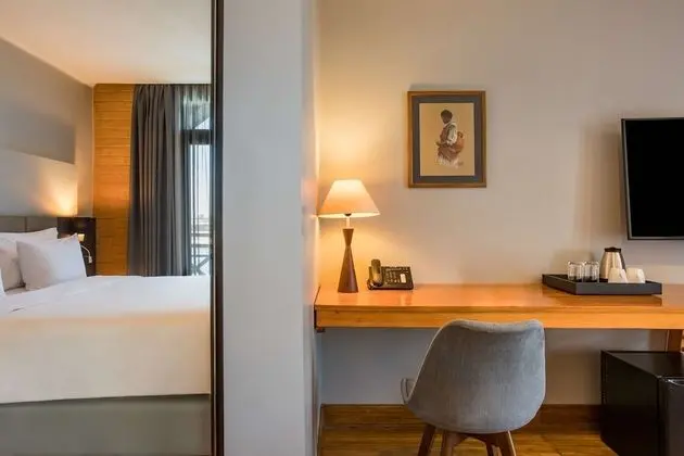 Superior Oda, Balkon, Göl Manzaralı
