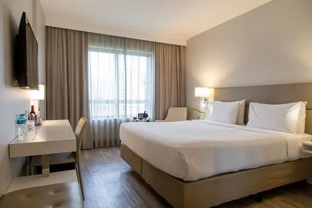 Quarto Superior Queen