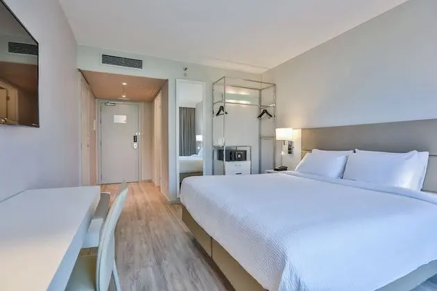 Quarto Superior Queen