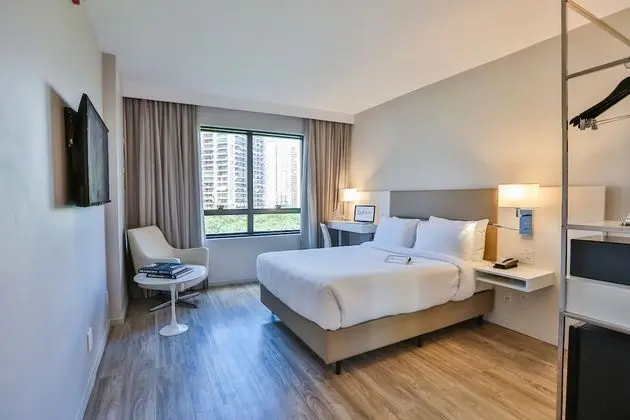 Quarto Superior Queen