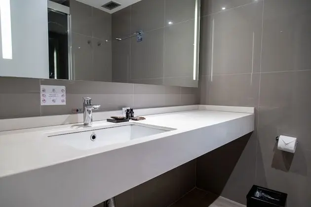 Quarto Superior Queen