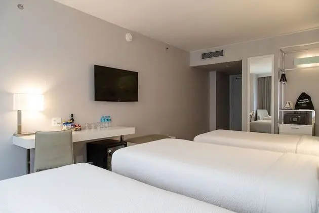 Quarto Superior Triplo Twin