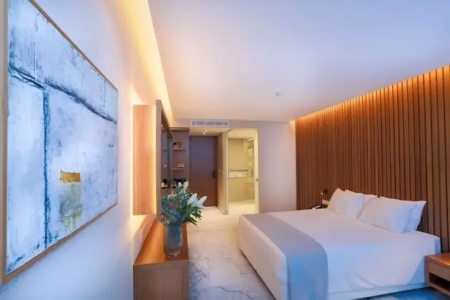 Oda, Balkon, Havuz Manzaralı