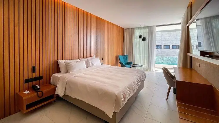 Premium Oda, Balkon (Swim Up)