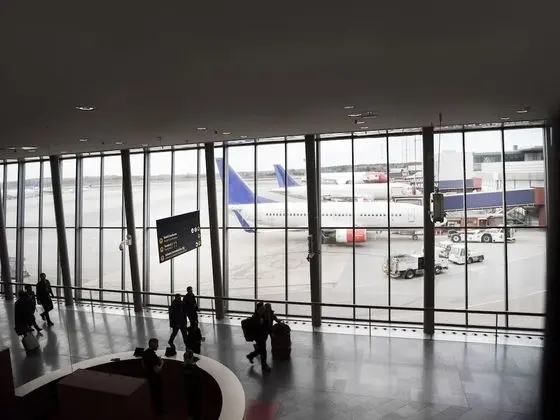Junior Süit (Runway View)