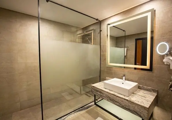 Premium Oda, Teras