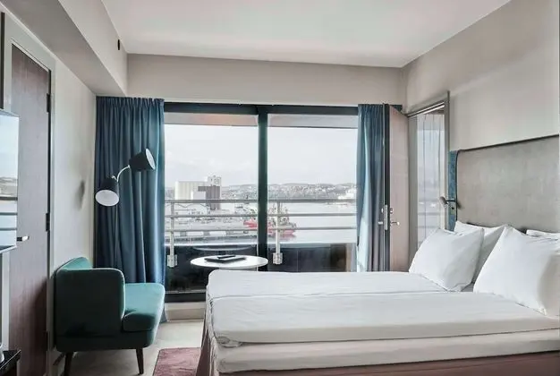 Superior Oda, Balkon (Street View)