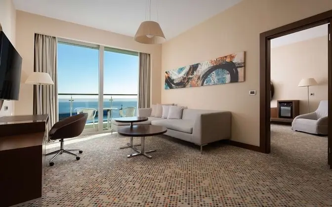 Family Oda, Deniz Manzaralı