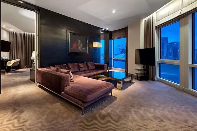 Çatı Katı Süiti (Penthouse) (Suite)