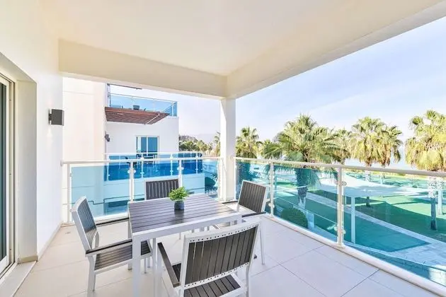 Grand Süit, Balkon, Okyanus Manzaralı