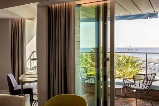 Junior Süit, Balkon, Deniz Manzaralı