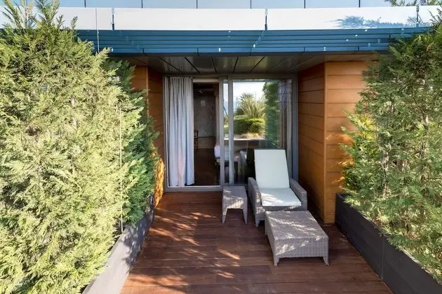 Standard Oda, Balkon