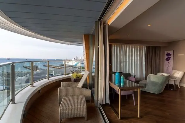 Süit, Balkon, Deniz Manzaralı