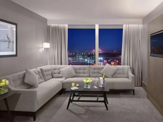 Süit, 1 Yatak Odası (Lounge Access)