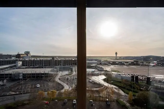 Süit, 1 Yatak Odası (Runway View)