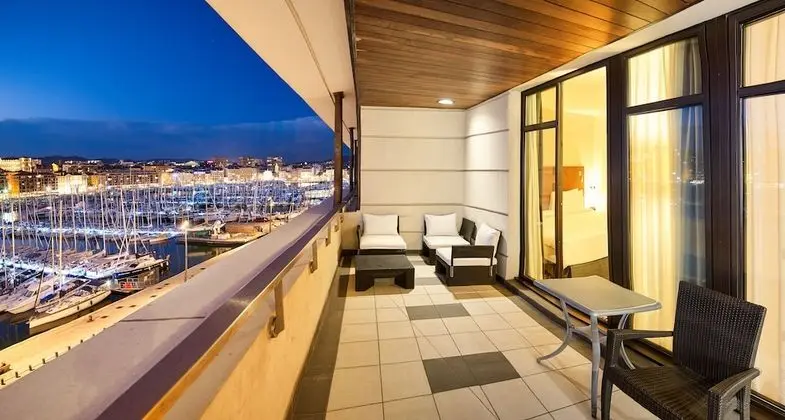Süit, 1 Yatak Odası, Teras (Port View)