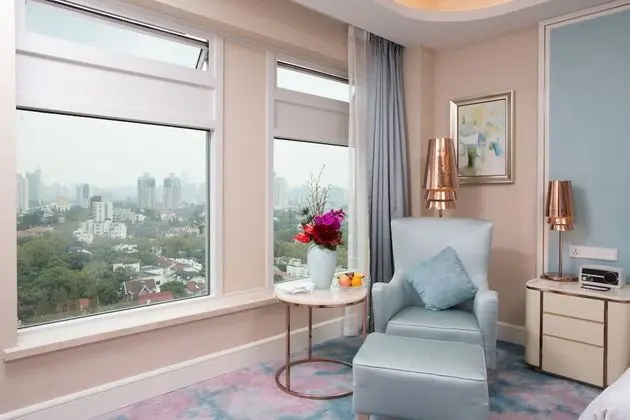 Oda, Şehir Manzaralı (Collection)