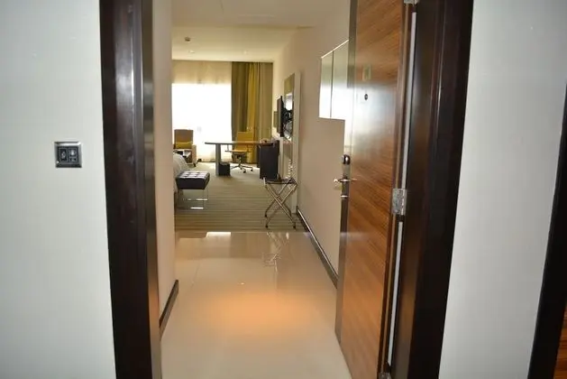 Süit, 1 En Büyük (King) Boy Yatak, Sigara İçilmez (Sea and Garden View)