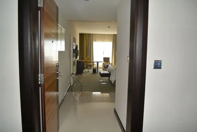 Süit, 1 En Büyük (King) Boy Yatak, Sigara İçilmez (Sea and Garden View)