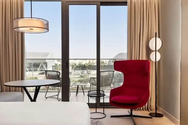 Executive Oda, Sigara İçilmez, Balkon (Lounge Access)
