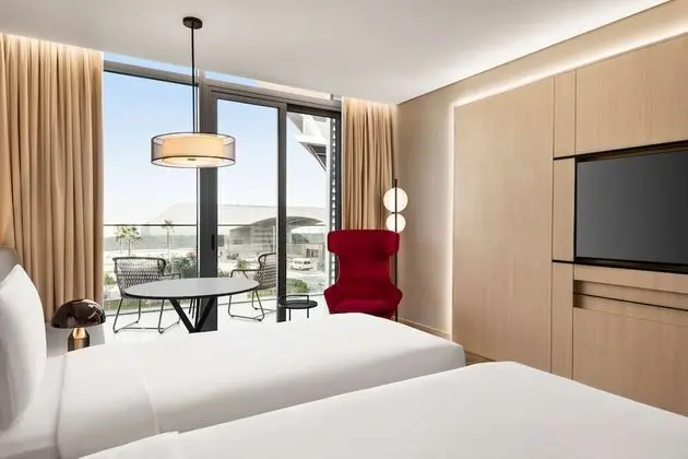 Executive Oda, Sigara İçilmez, Balkon (Lounge Access)