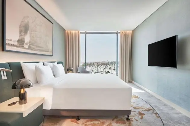Junior Oda, Sigara İçilmez (Lounge Access)