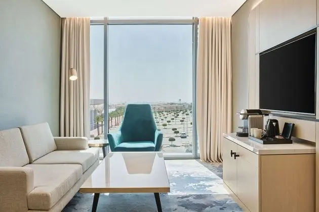 Junior Oda, Sigara İçilmez (Lounge Access)