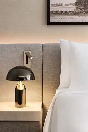 Junior Oda, Sigara İçilmez (Lounge Access)