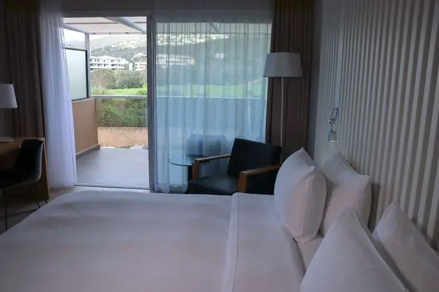 Superior Oda, Balkon (Hill View)