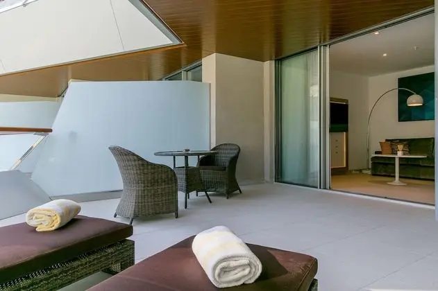 Süit, 2 Yatak Odası, Balkon, Havuz Manzaralı
