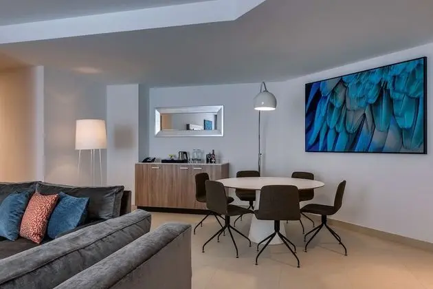Süit, 3 Yatak Odası, Balkon, Havuz Manzaralı