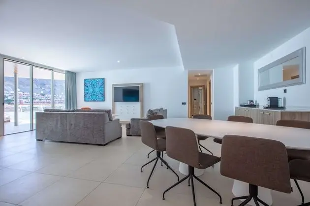 Süit, 3 Yatak Odası, Balkon, Havuz Manzaralı