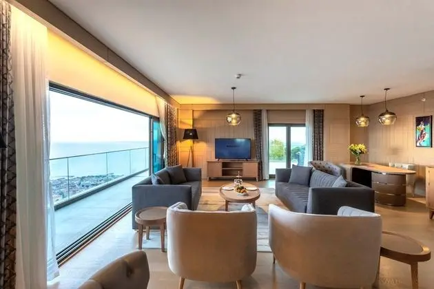 Presidential Suite