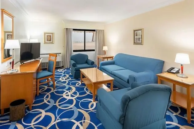 Süit, 1 Yatak Odası (Lounge Access)