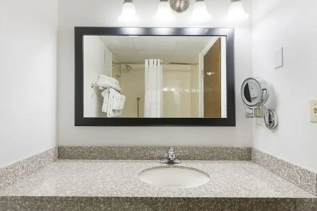 Deluxe Tek Büyük Yataklı Oda, 2 Çift Kişilik Yatak, Köşe