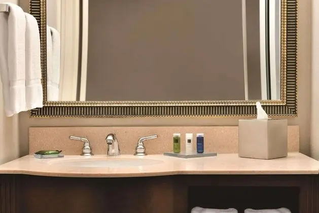 Oda, 2 Büyük (Queen) Boy Yatak, Engellilere Uygun, Balkon