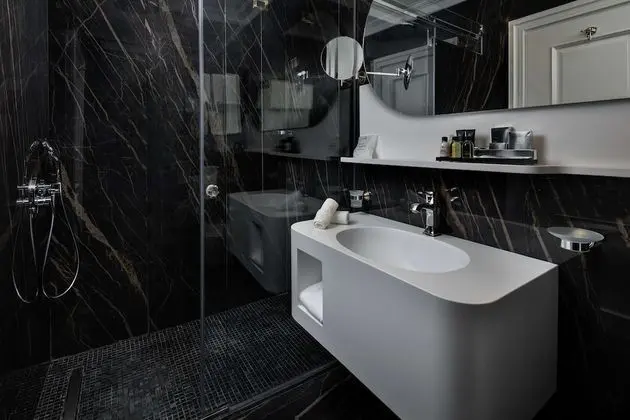 Junior Süit, Göl Manzaralı