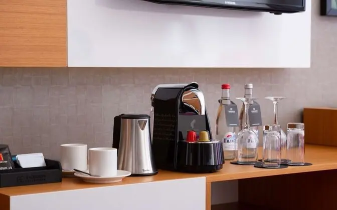 Oda, Dağ Manzaralı (Collection)