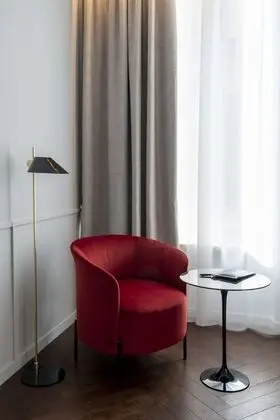 Junior Süit, Sigara İçilmez
