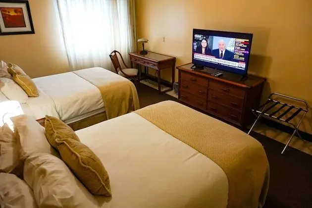 Oda, 2 Çift Kişilik Yatak, Sigara İçilmez